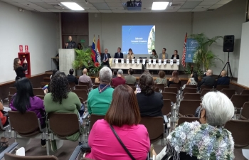Amb. Abhishek Singh addressed the gathering on the occasion of distribution of Diplomas offered by Gandhi Center in Caracas and spoke on the key elements of Gandhian philosophy.
